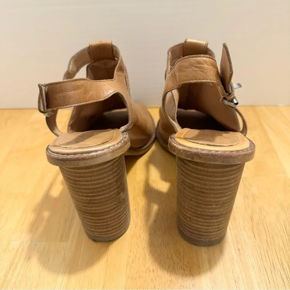 Madewell “Slyvain” Tan Leather Block Heel Sandals Size 9